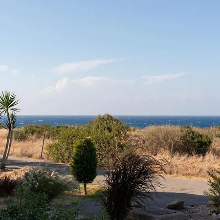 Mountain & Seaview Penthouse In A Village2 Apartament *