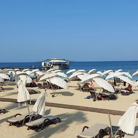 Mountain & Seaview Penthouse In A Village2 Apartament