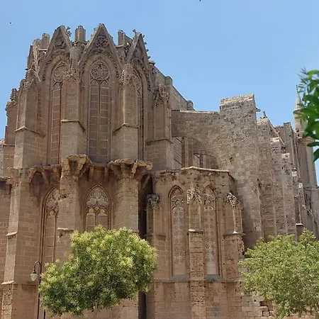 Mountain & Seaview Penthouse In A Village2